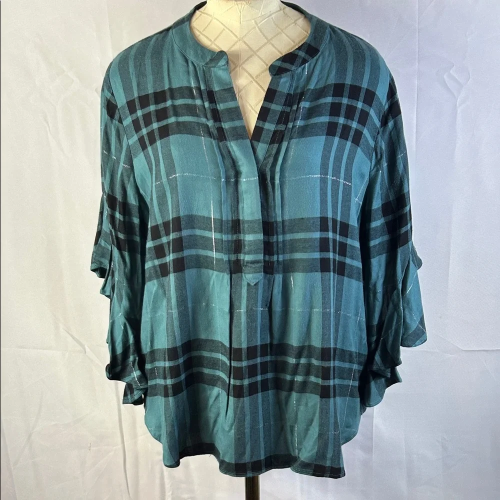 Vince Camuto Green and Black Plaid Flannel Blouse with Silver Threads Size Large